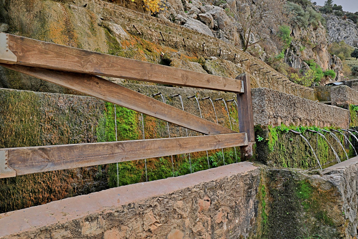 Te koop Half vrijstaand huis Costa Del Sol Alfarnate € 300.000,-