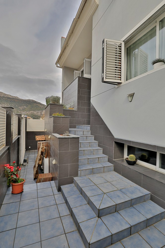 Te koop Half vrijstaand huis Costa Del Sol Alfarnate € 300.000,-