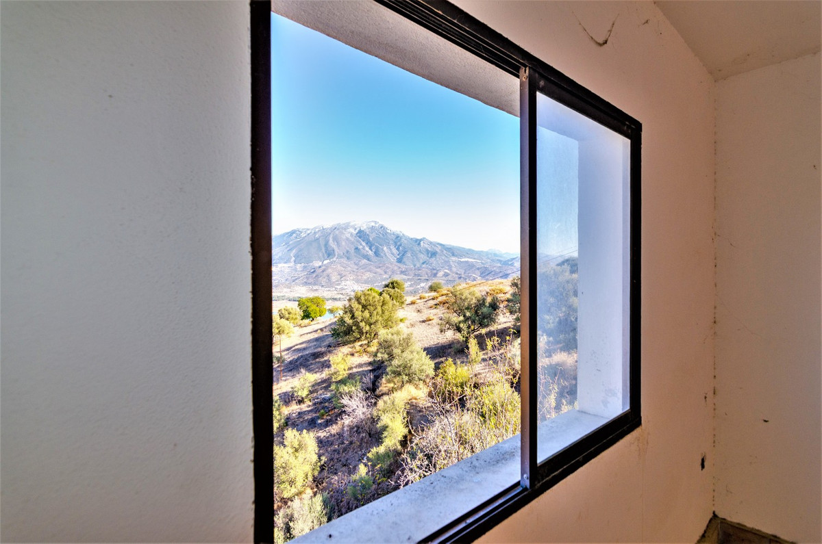 Te koop Vrijstaande Villa Costa Del Sol La Viñuela € 399.999,-