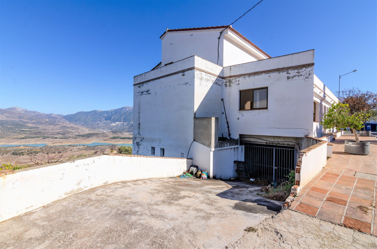 Te koop Vrijstaande Villa Costa Del Sol La Viñuela € 399.999,-