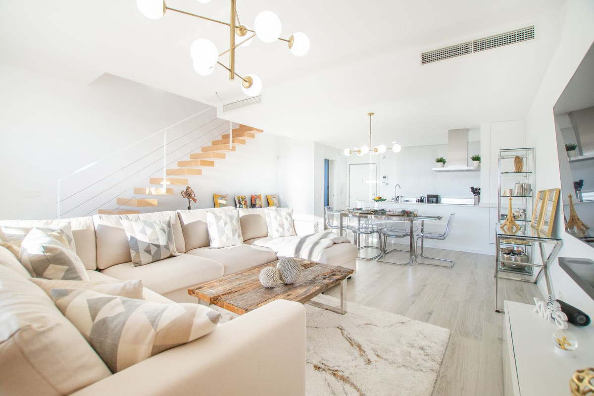 Te koop Herenhuis Costa Del Sol Cancelada € 650.000,-