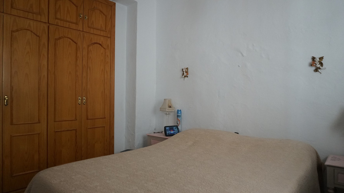 Te koop Half vrijstaand huis Costa Del Sol Torre Del Mar € 456.000,-