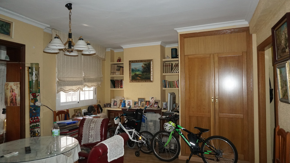 Te koop Half vrijstaand huis Costa Del Sol Torre Del Mar € 456.000,-