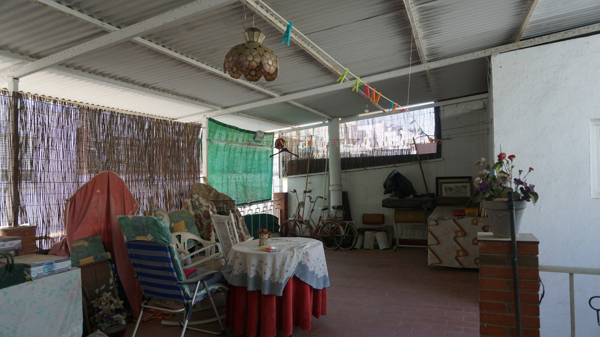 Te koop Half vrijstaand huis Costa Del Sol Torre Del Mar € 456.000,-