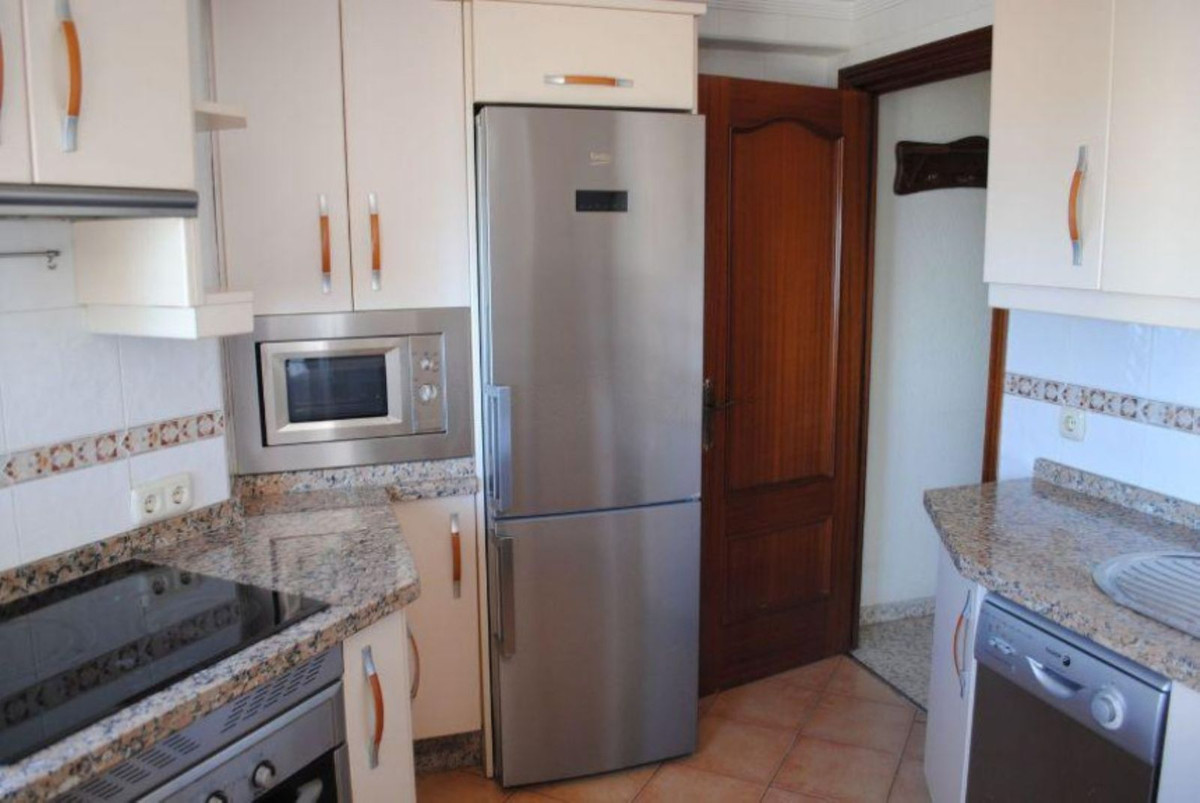 Te koop Middle Floor Apartment Costa Del Sol Rincón De La Victoria € 405.000,-