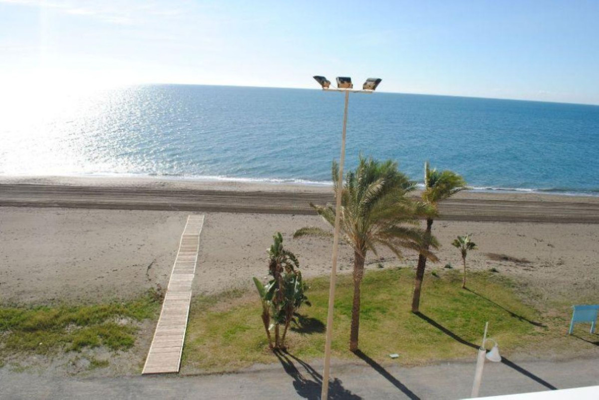Te koop Middle Floor Apartment Costa Del Sol Rincón De La Victoria € 405.000,-