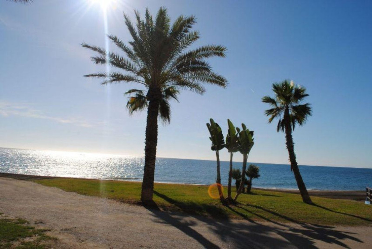 Te koop Middle Floor Apartment Costa Del Sol Rincón De La Victoria € 405.000,-