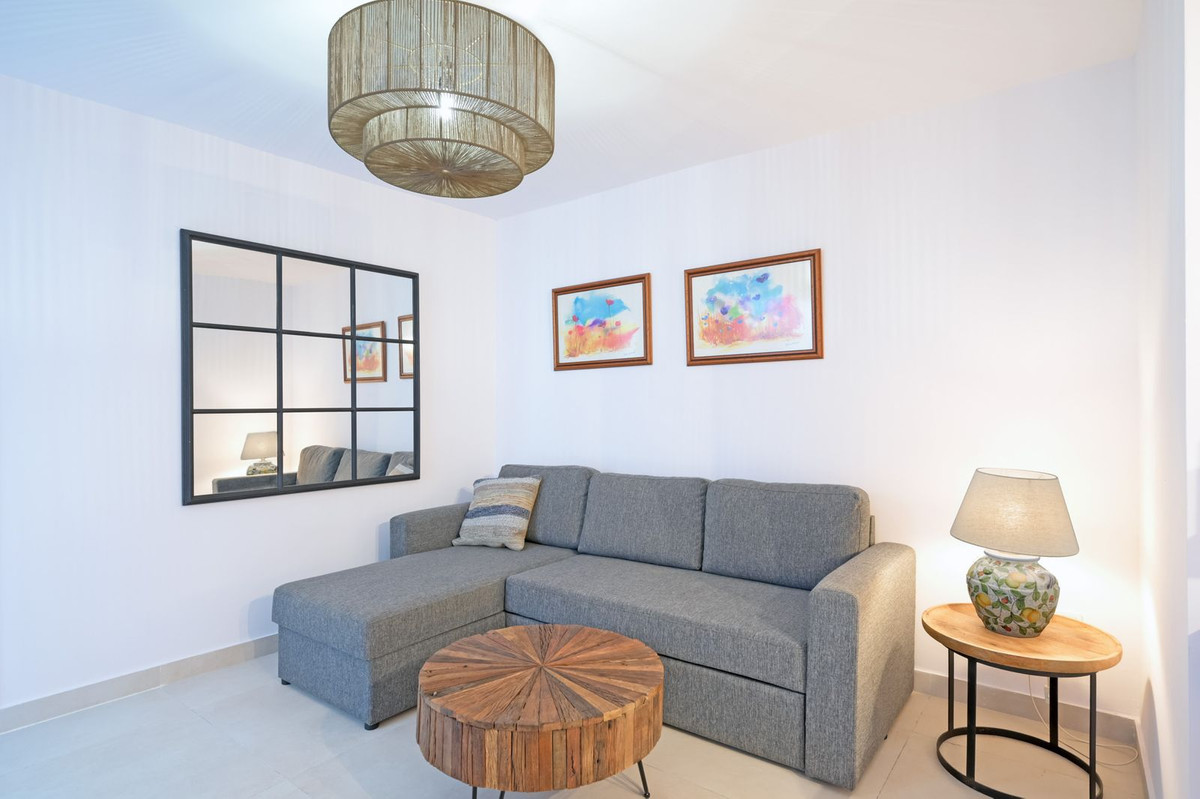 Te koop Half vrijstaand huis Costa Del Sol Caleta De Vélez € 350.000,-