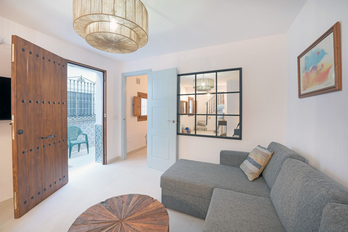 Te koop Half vrijstaand huis Costa Del Sol Caleta De Vélez € 350.000,-