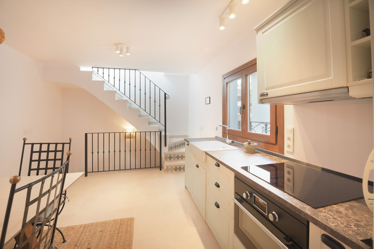 Te koop Half vrijstaand huis Costa Del Sol Caleta De Vélez € 350.000,-