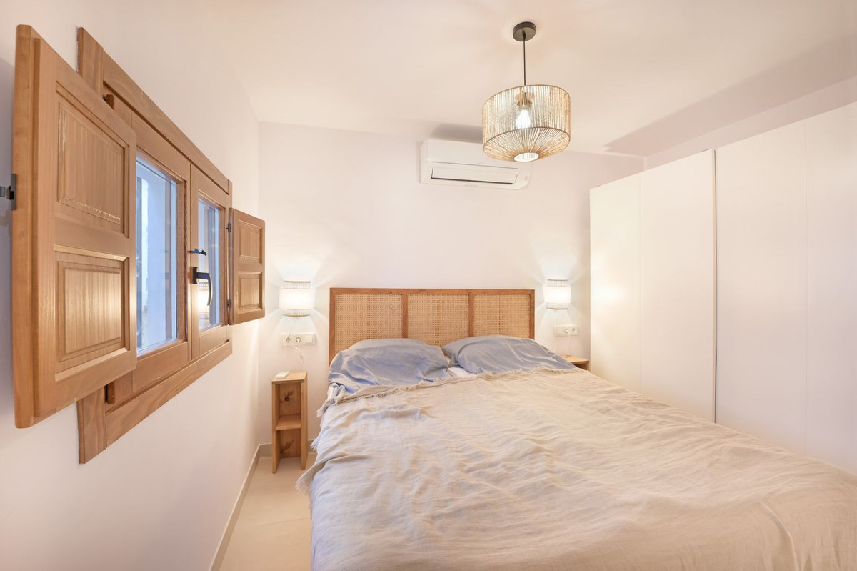 Te koop Half vrijstaand huis Costa Del Sol Caleta De Vélez € 350.000,-