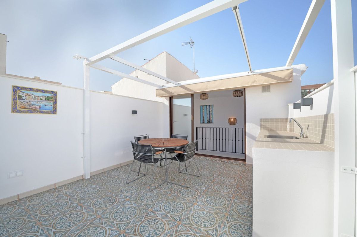 Te koop Half vrijstaand huis Costa Del Sol Caleta De Vélez € 350.000,-