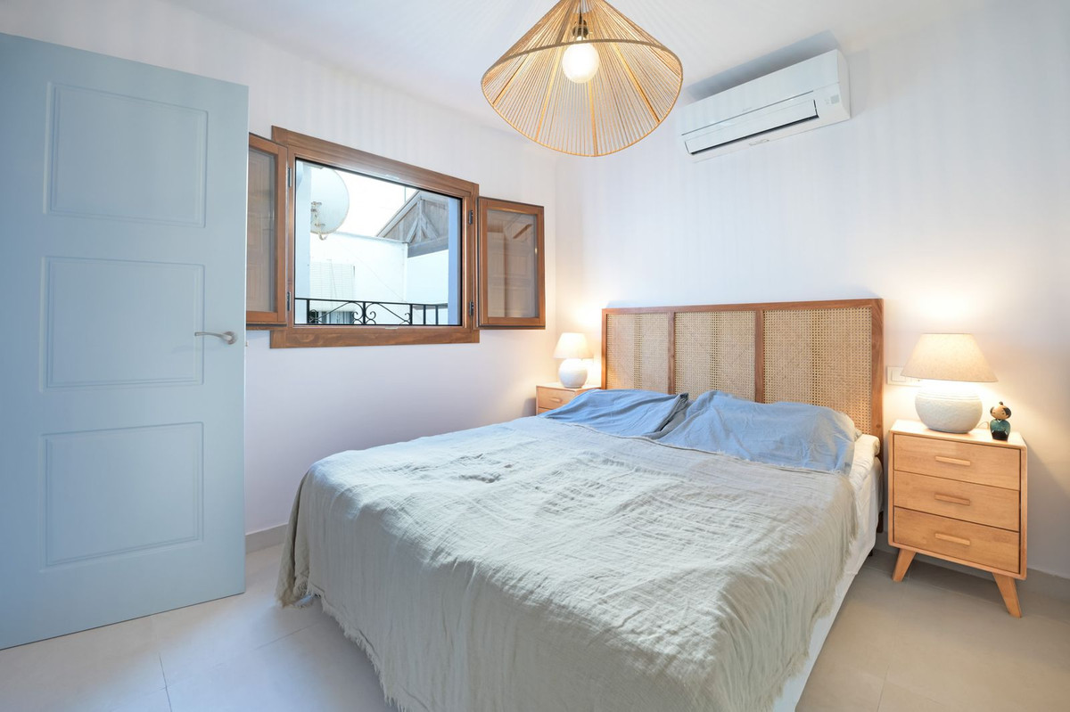 Te koop Half vrijstaand huis Costa Del Sol Caleta De Vélez € 350.000,-