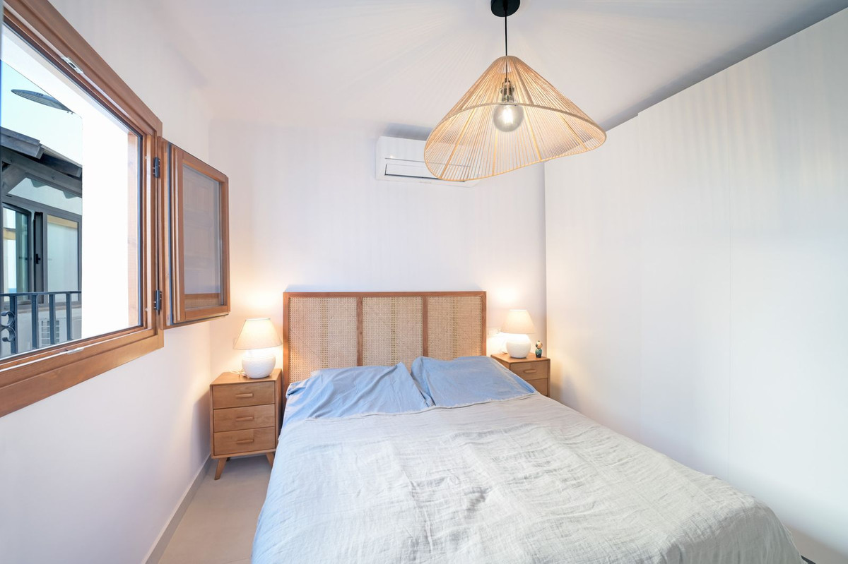 Te koop Half vrijstaand huis Costa Del Sol Caleta De Vélez € 350.000,-