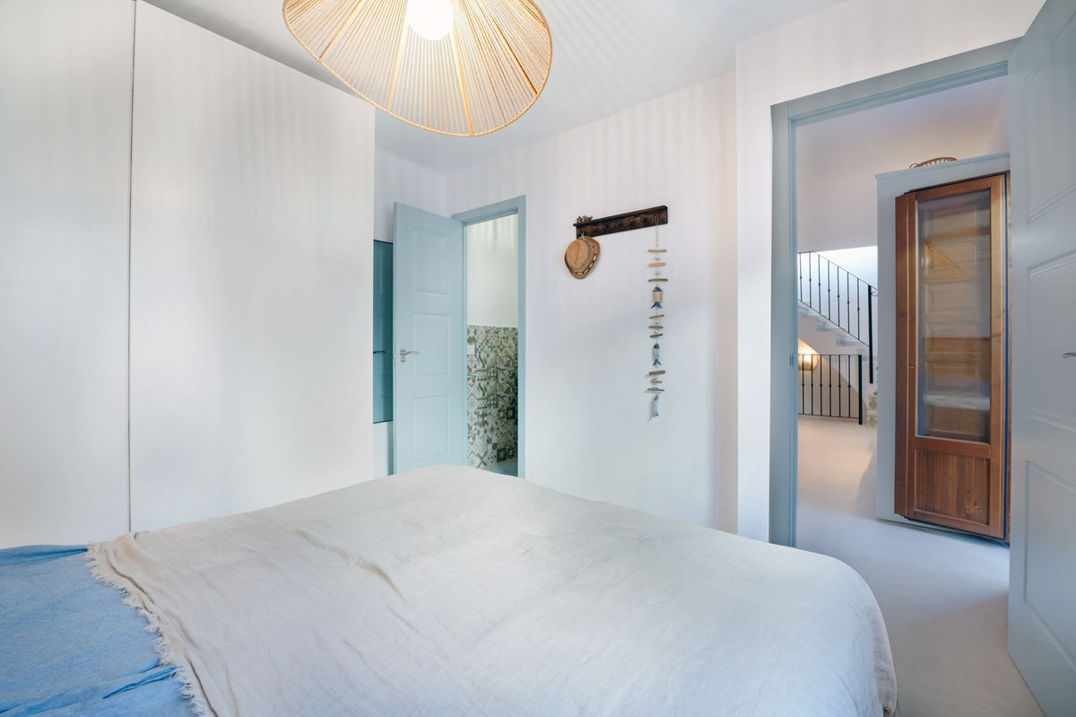 Te koop Half vrijstaand huis Costa Del Sol Caleta De Vélez € 350.000,-