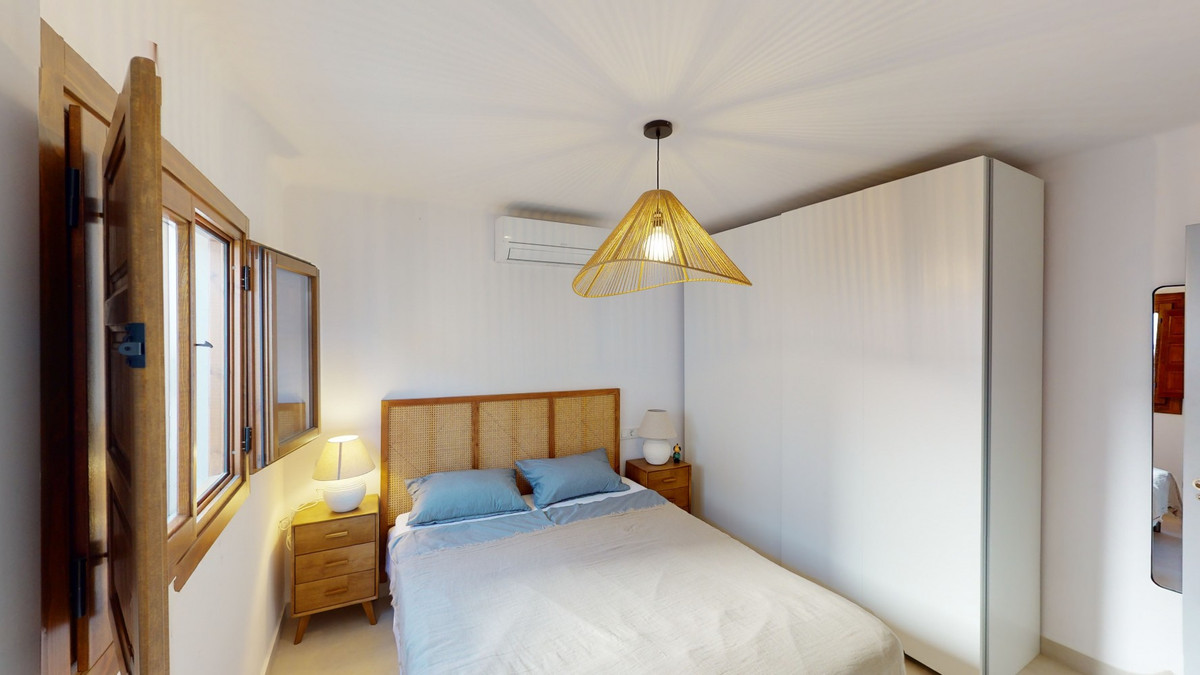 Te koop Half vrijstaand huis Costa Del Sol Caleta De Vélez € 350.000,-