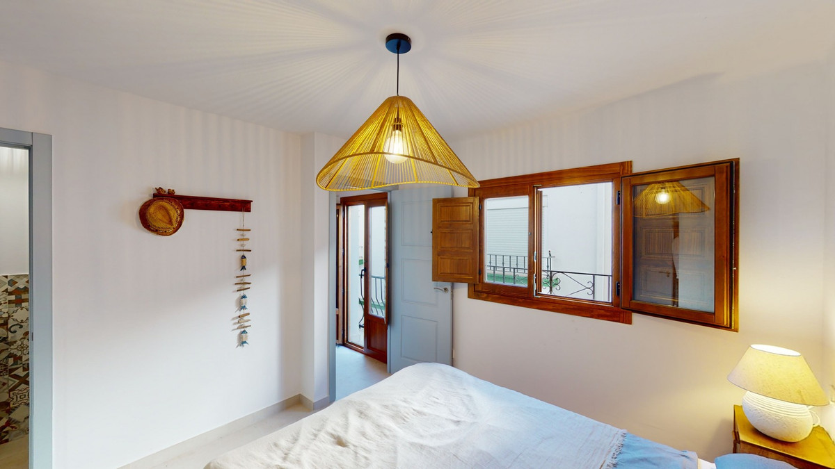 Te koop Half vrijstaand huis Costa Del Sol Caleta De Vélez € 350.000,-