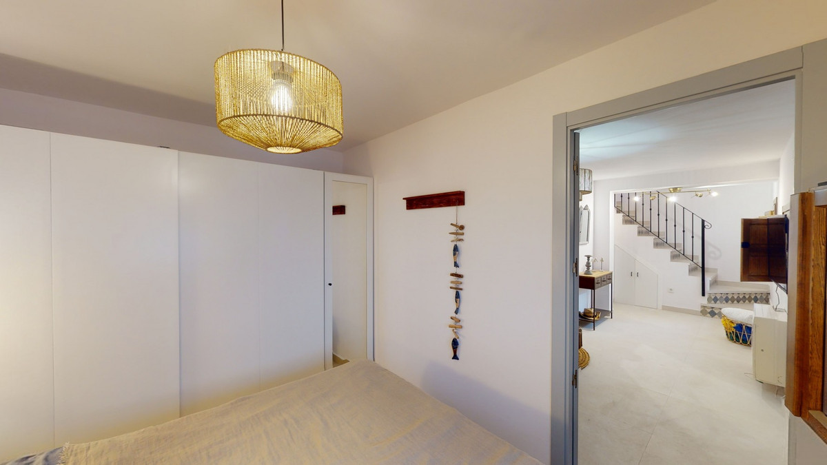 Te koop Half vrijstaand huis Costa Del Sol Caleta De Vélez € 350.000,-