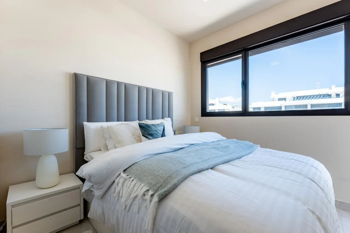 Te koop Middle Floor Apartment Costa Del Sol La Cala De Mijas € 725.000,-