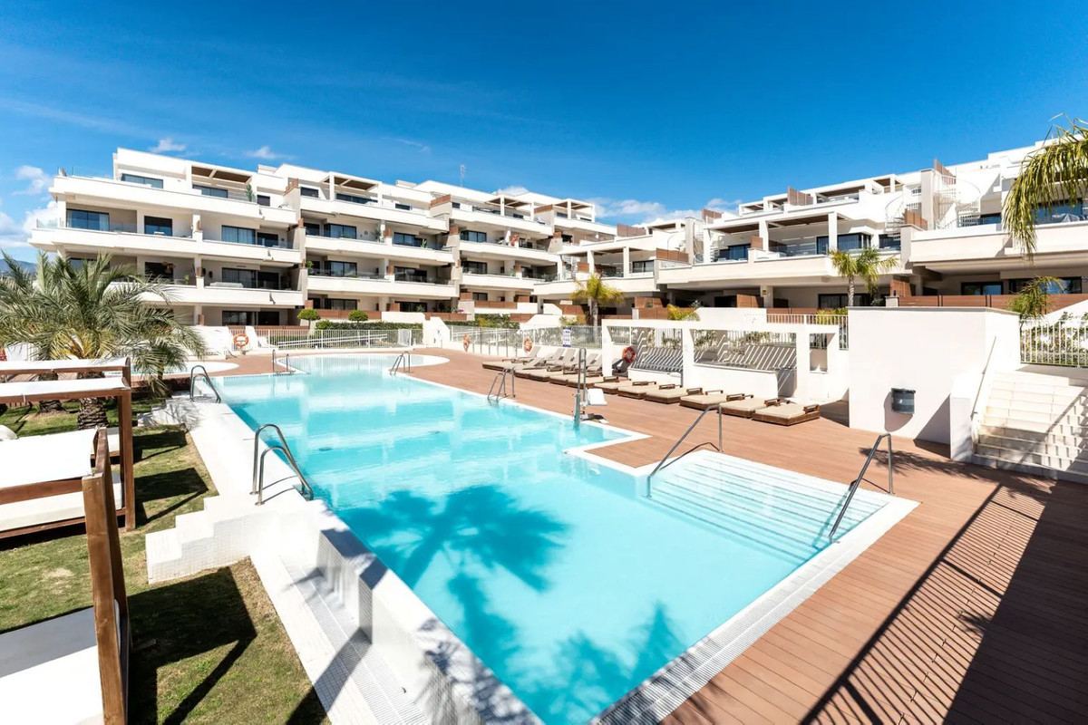 Te koop Middle Floor Apartment Costa Del Sol La Cala De Mijas € 725.000,-