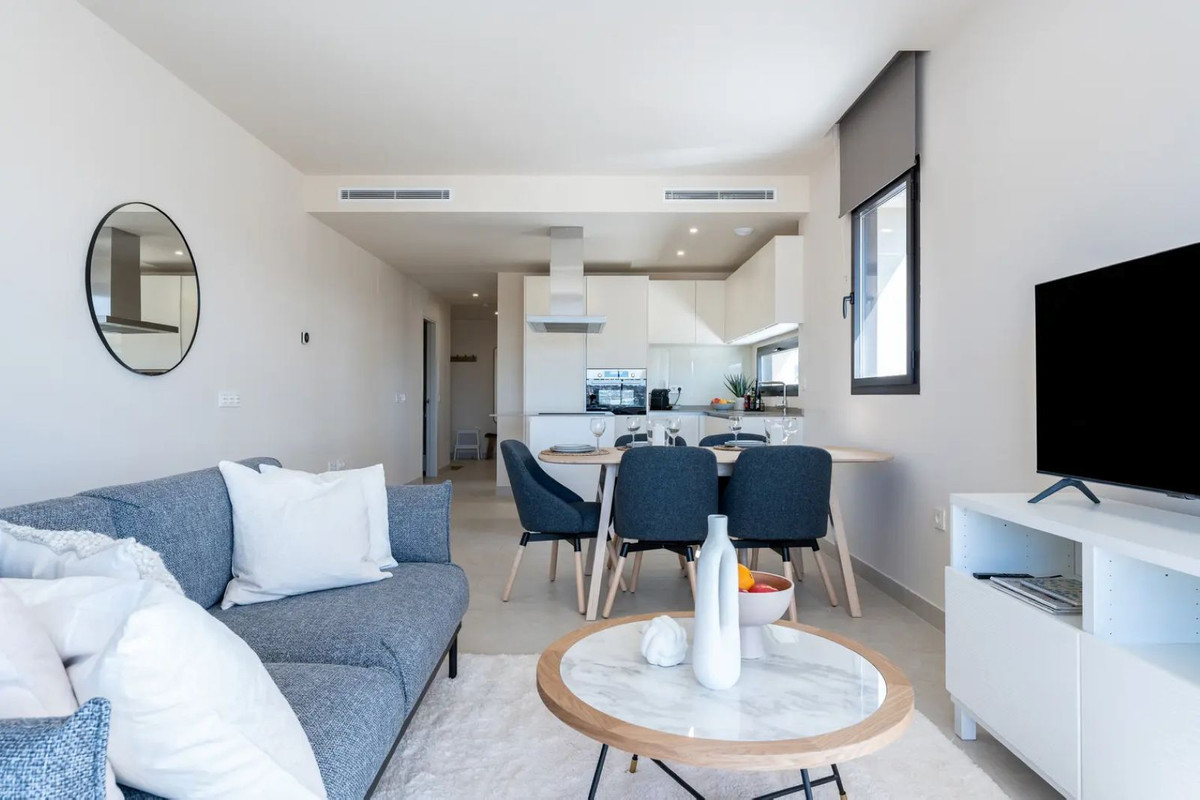 Te koop Middle Floor Apartment Costa Del Sol La Cala De Mijas € 725.000,-