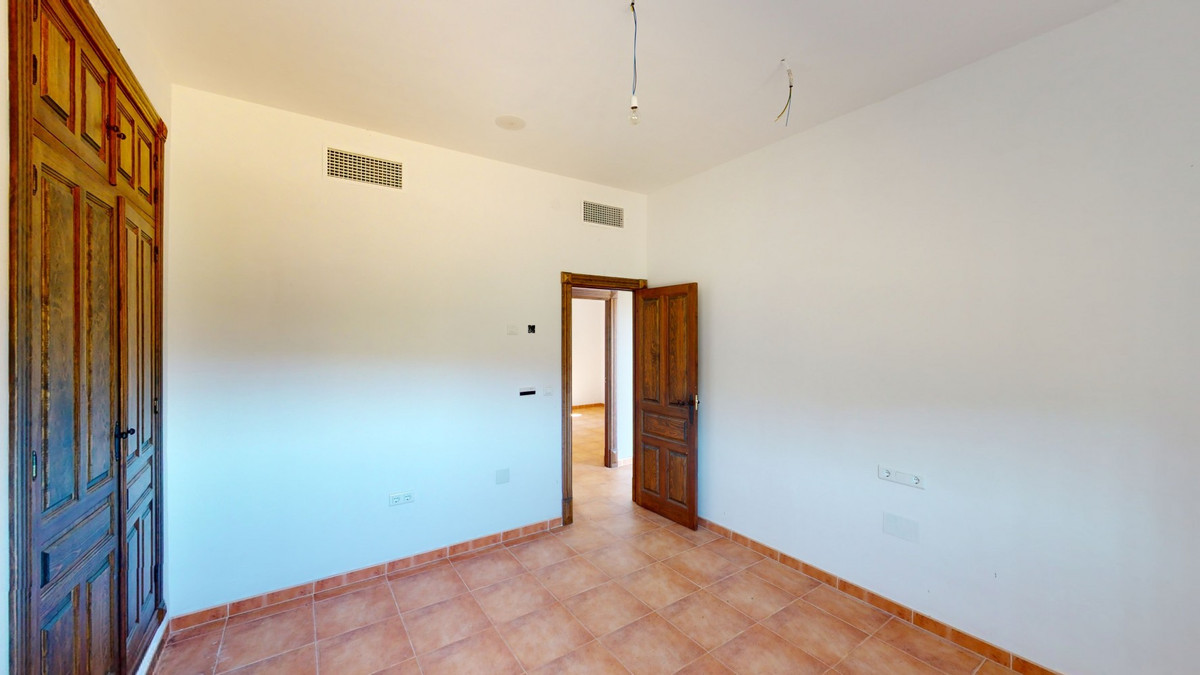 Te koop Vrijstaande Villa Costa Del Sol Colmenar € 299.999,-