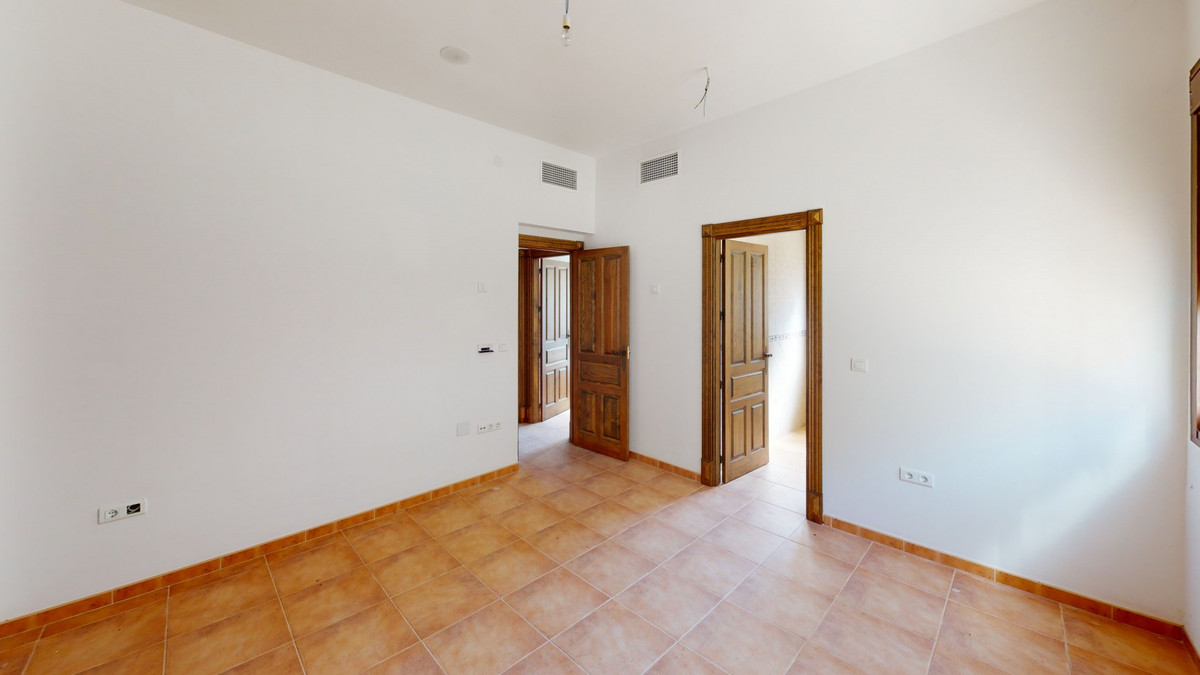 Te koop Vrijstaande Villa Costa Del Sol Colmenar € 299.999,-