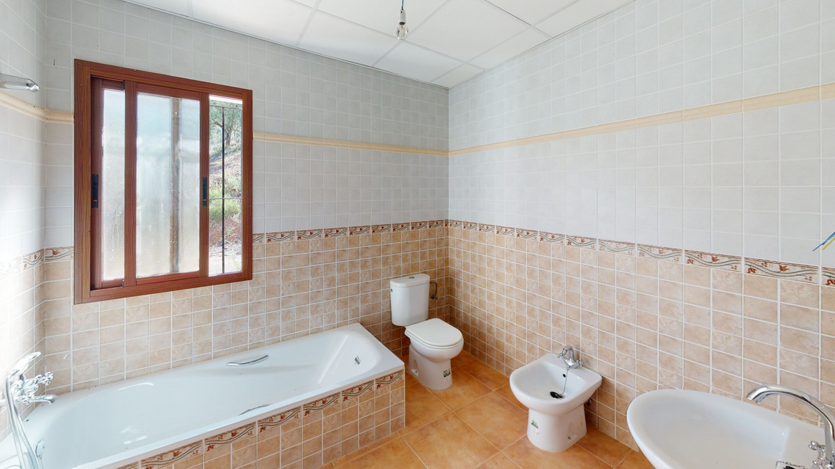 Te koop Vrijstaande Villa Costa Del Sol Colmenar € 299.999,-