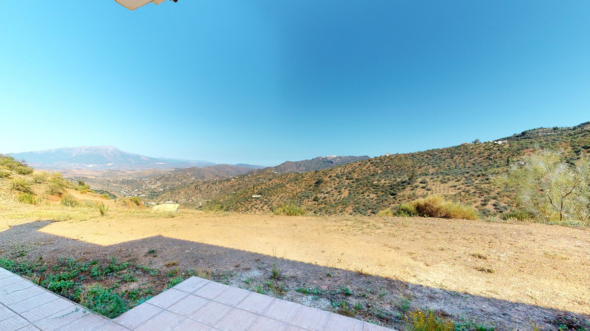 Te koop Vrijstaande Villa Costa Del Sol Colmenar € 299.999,-