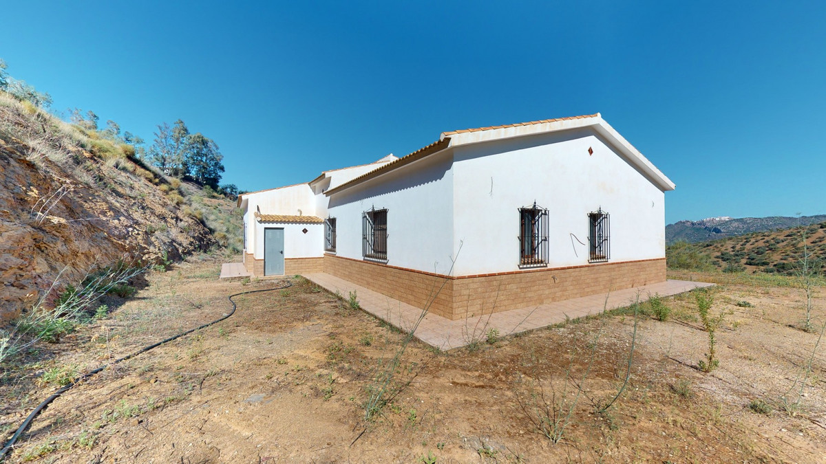 Te koop Vrijstaande Villa Costa Del Sol Colmenar € 299.999,-