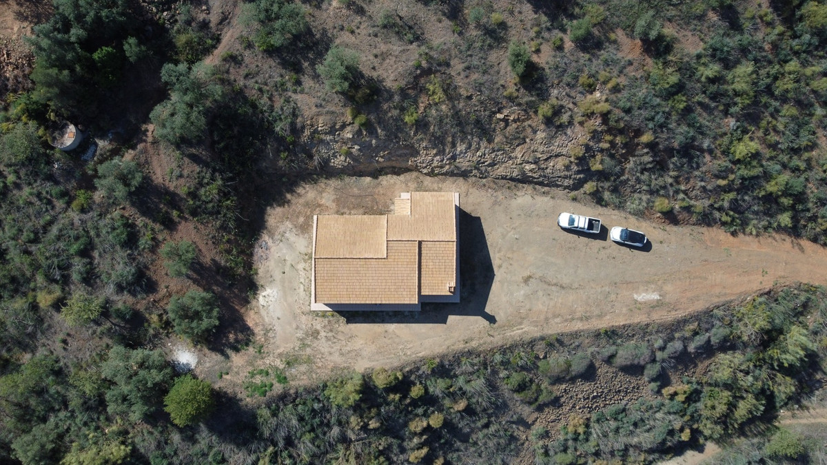 Te koop Vrijstaande Villa Costa Del Sol Colmenar € 299.999,-