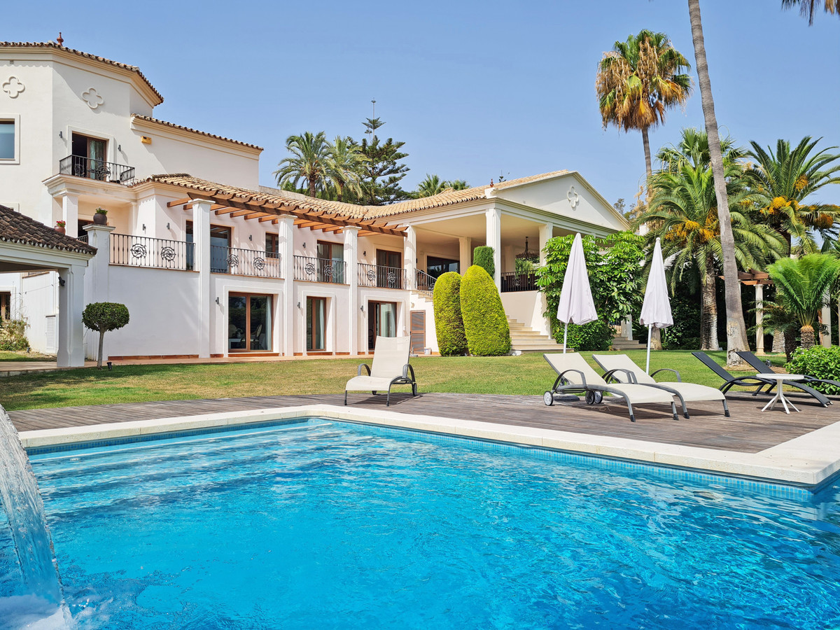 Te koop Vrijstaande Villa Costa Del Sol Nueva Andalucía € 3.200.000,-