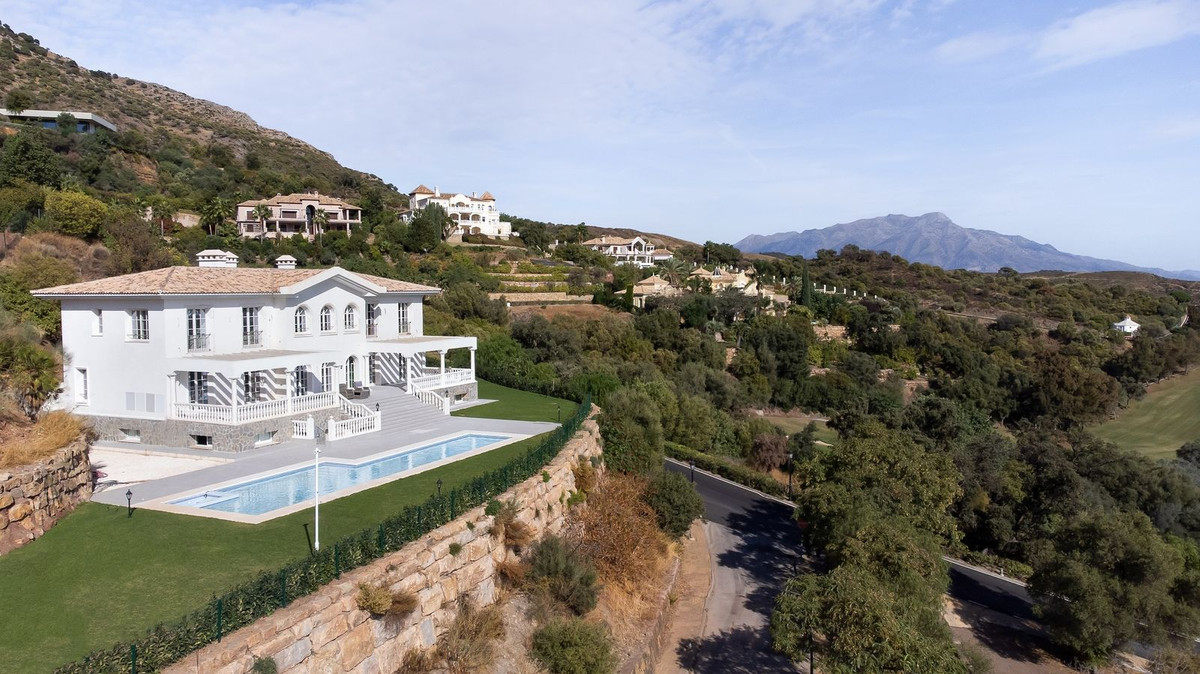 Te koop Vrijstaande Villa Costa Del Sol Benahavís € 3.700.000,-