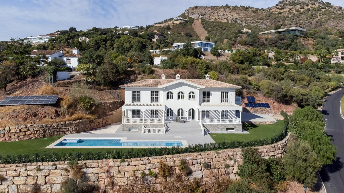 Te koop Vrijstaande Villa Costa Del Sol Benahavís € 3.700.000,-