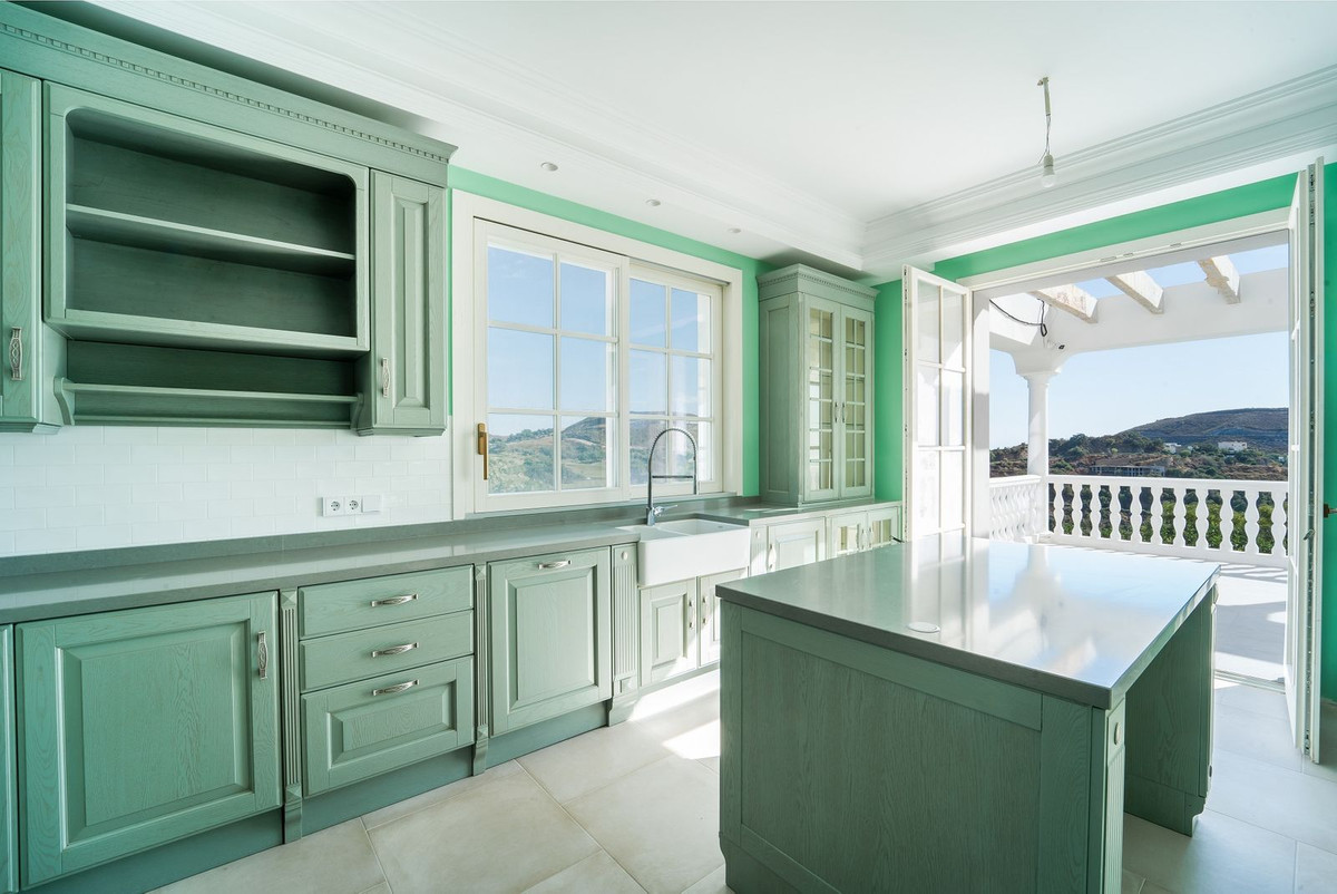 Te koop Vrijstaande Villa Costa Del Sol Benahavís € 3.700.000,-