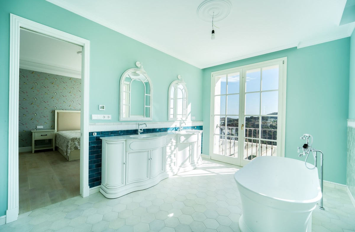 Te koop Vrijstaande Villa Costa Del Sol Benahavís € 3.700.000,-