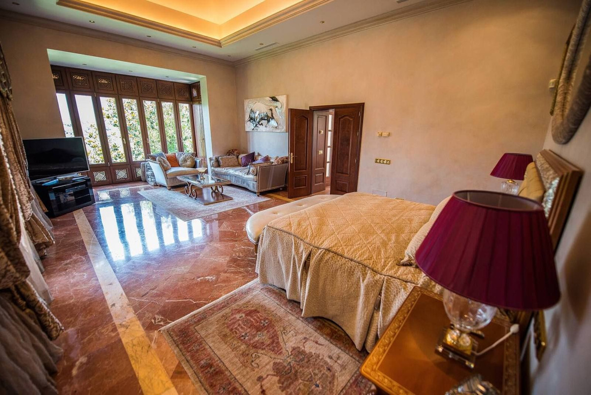 Te koop Vrijstaande Villa Costa Del Sol La Zagaleta € 5.850.000,-