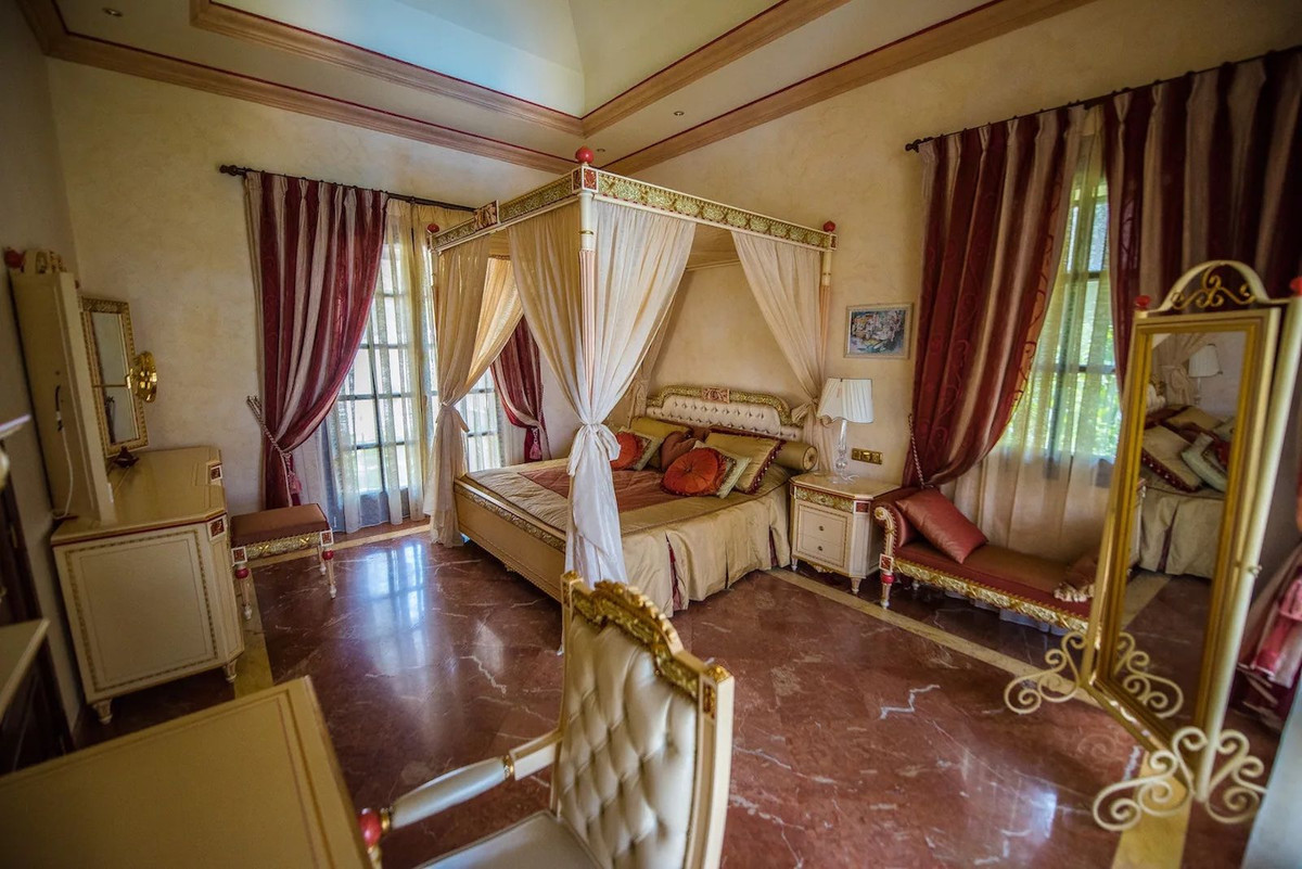 Te koop Vrijstaande Villa Costa Del Sol La Zagaleta € 5.850.000,-