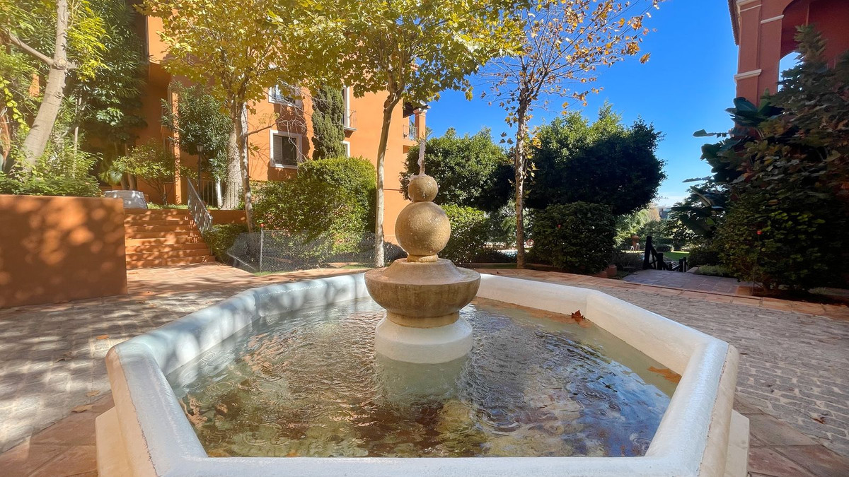 Te koop Middle Floor Apartment Costa Del Sol Monte Halcones € 930.000,-