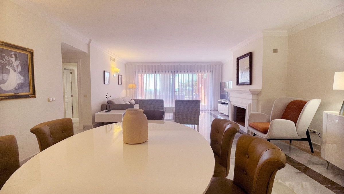 Te koop Middle Floor Apartment Costa Del Sol Monte Halcones € 930.000,-