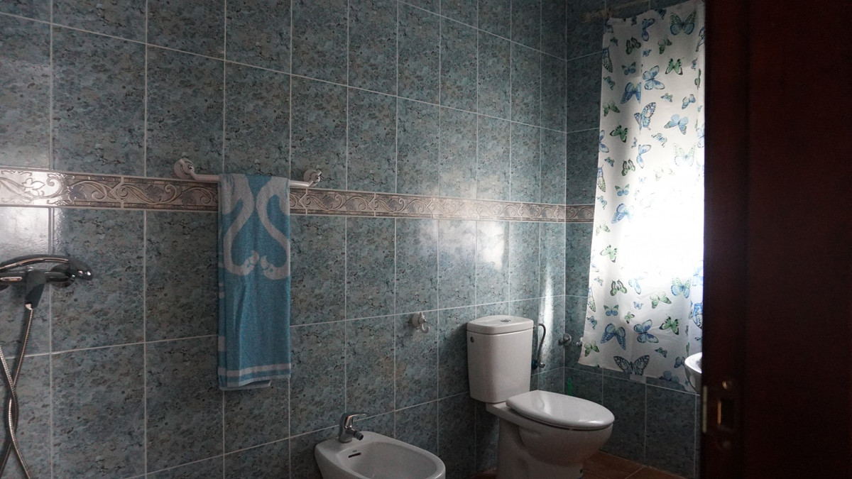 Te koop Finca - Cortijo Costa Del Sol Sayalonga € 499.000,-