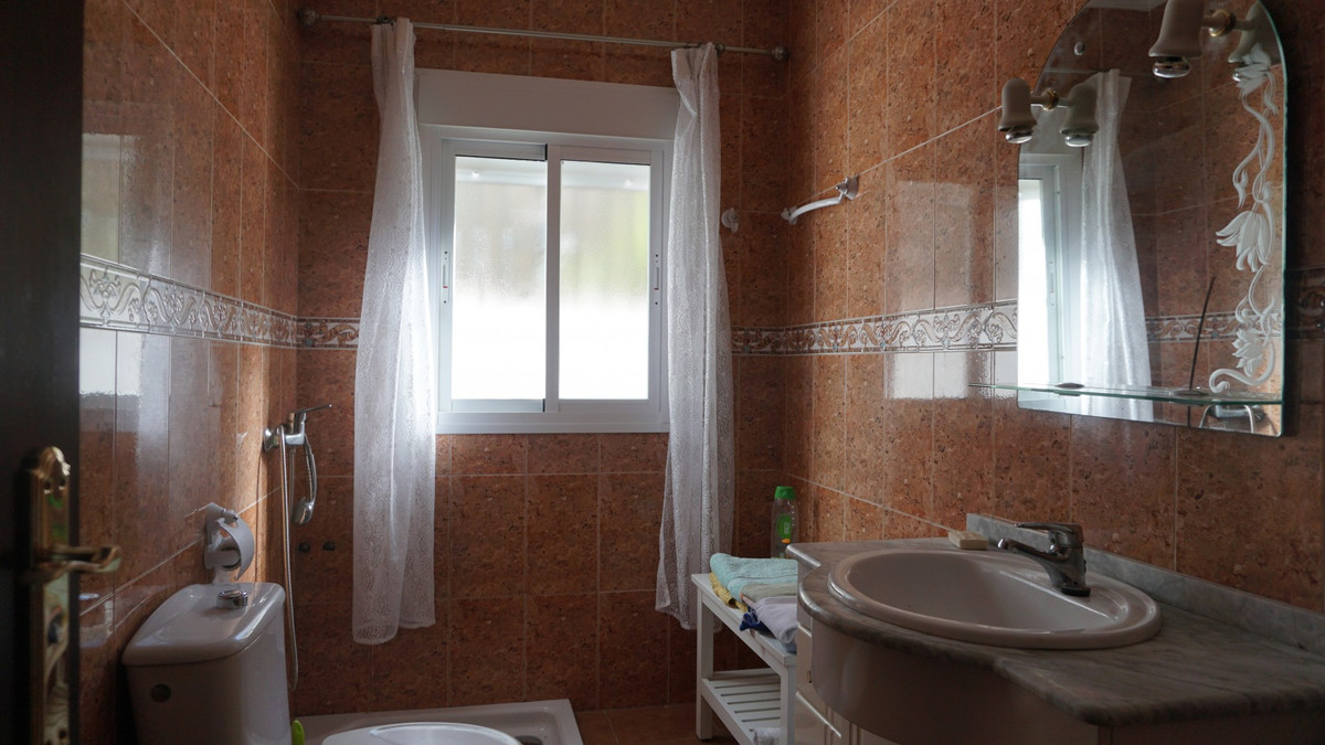 Te koop Finca - Cortijo Costa Del Sol Sayalonga € 499.000,-