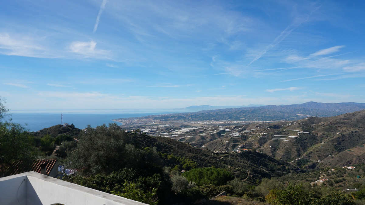 Te koop Finca - Cortijo Costa Del Sol Sayalonga € 499.000,-