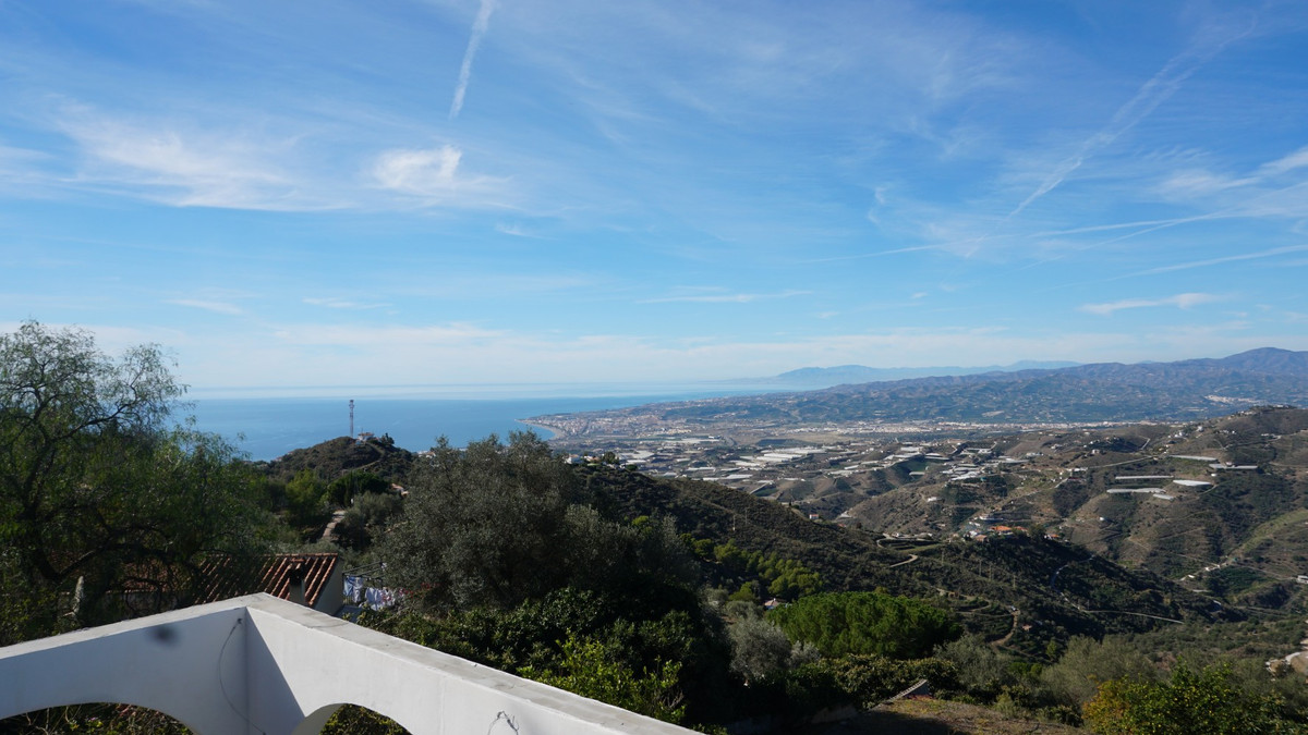 Te koop Finca - Cortijo Costa Del Sol Sayalonga € 499.000,-