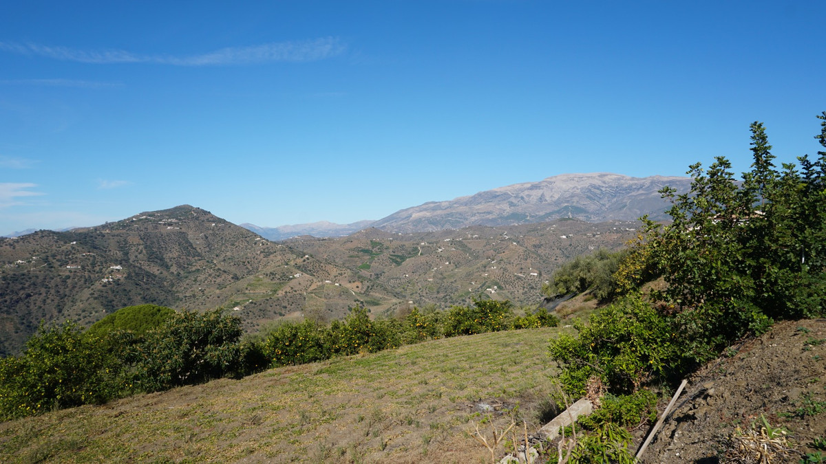 Te koop Finca - Cortijo Costa Del Sol Sayalonga € 499.000,-