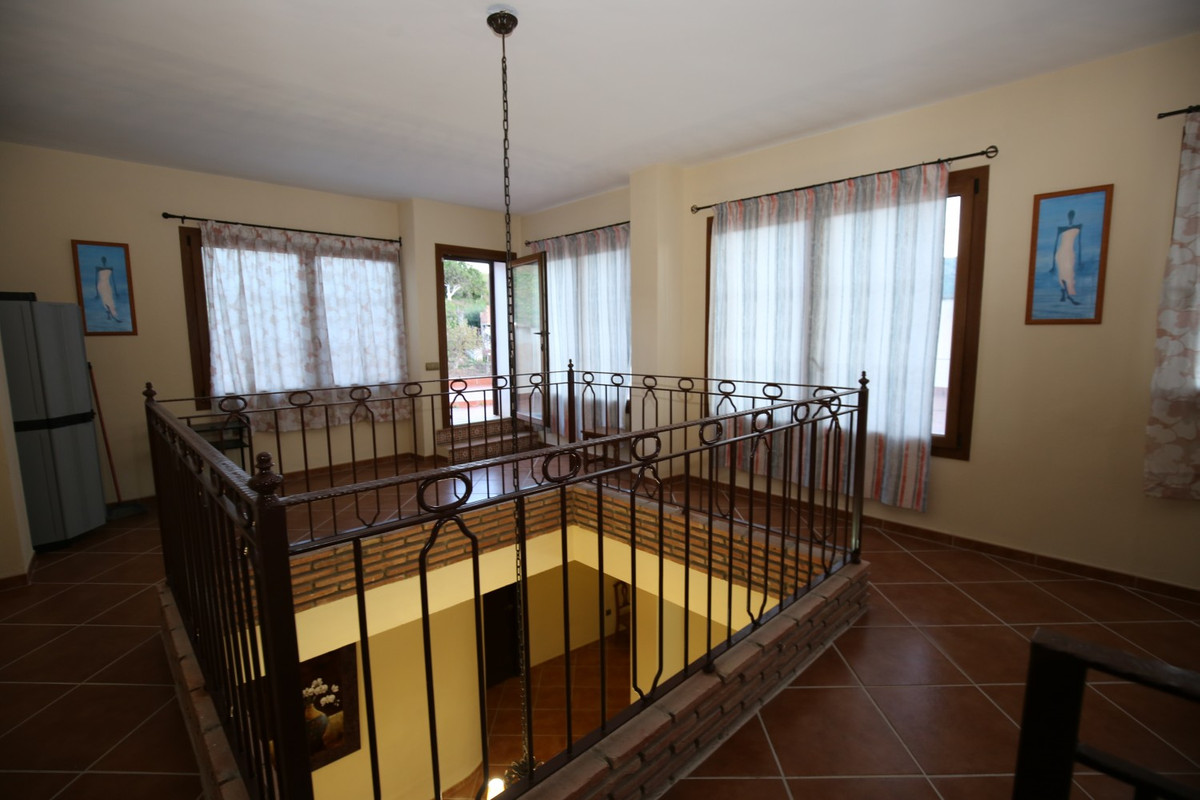 Te koop Vrijstaande Villa Costa Del Sol Benamargosa € 478.000,-