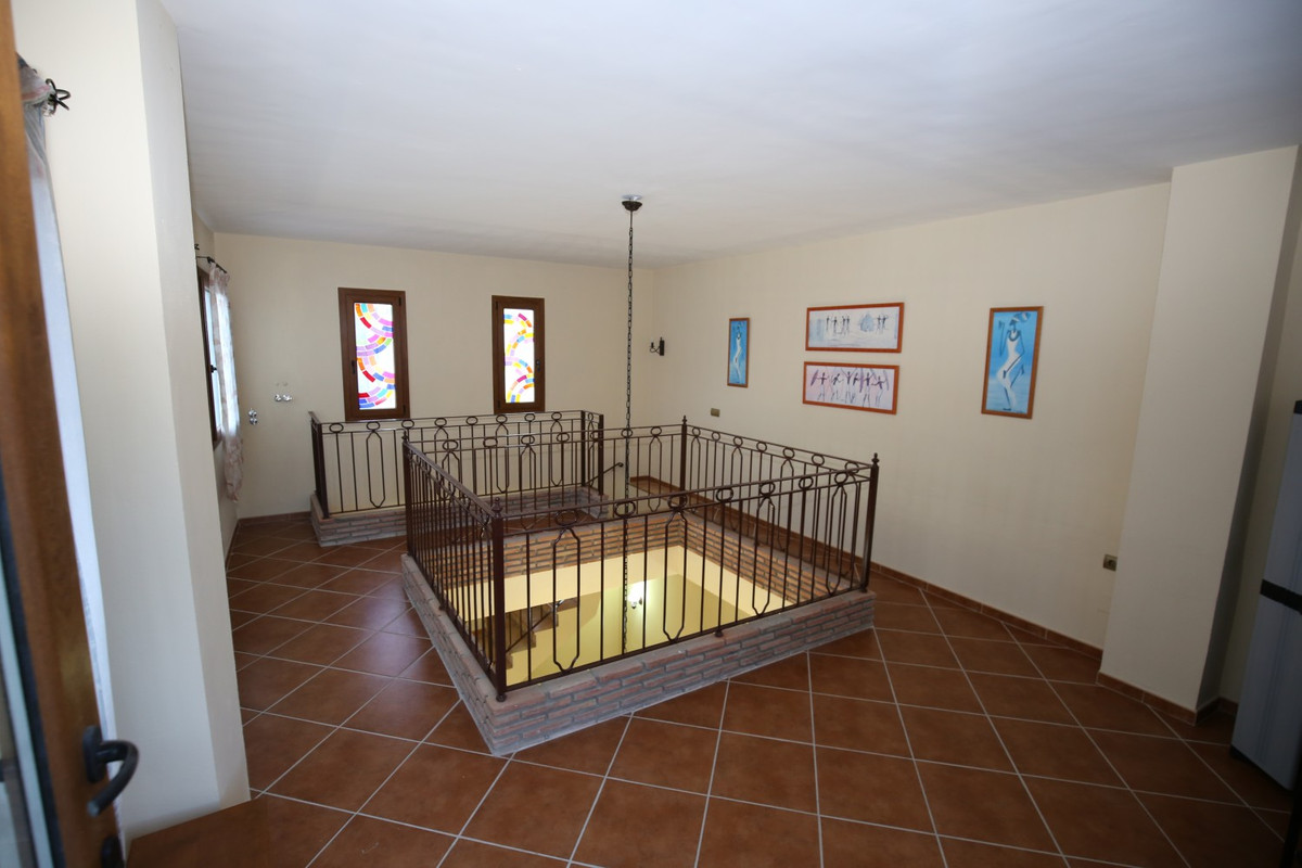 Te koop Vrijstaande Villa Costa Del Sol Benamargosa € 478.000,-