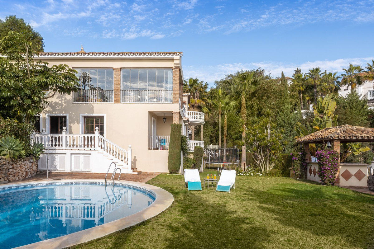 Te koop Vrijstaande Villa Costa Del Sol El Paraiso € 1.950.000,-