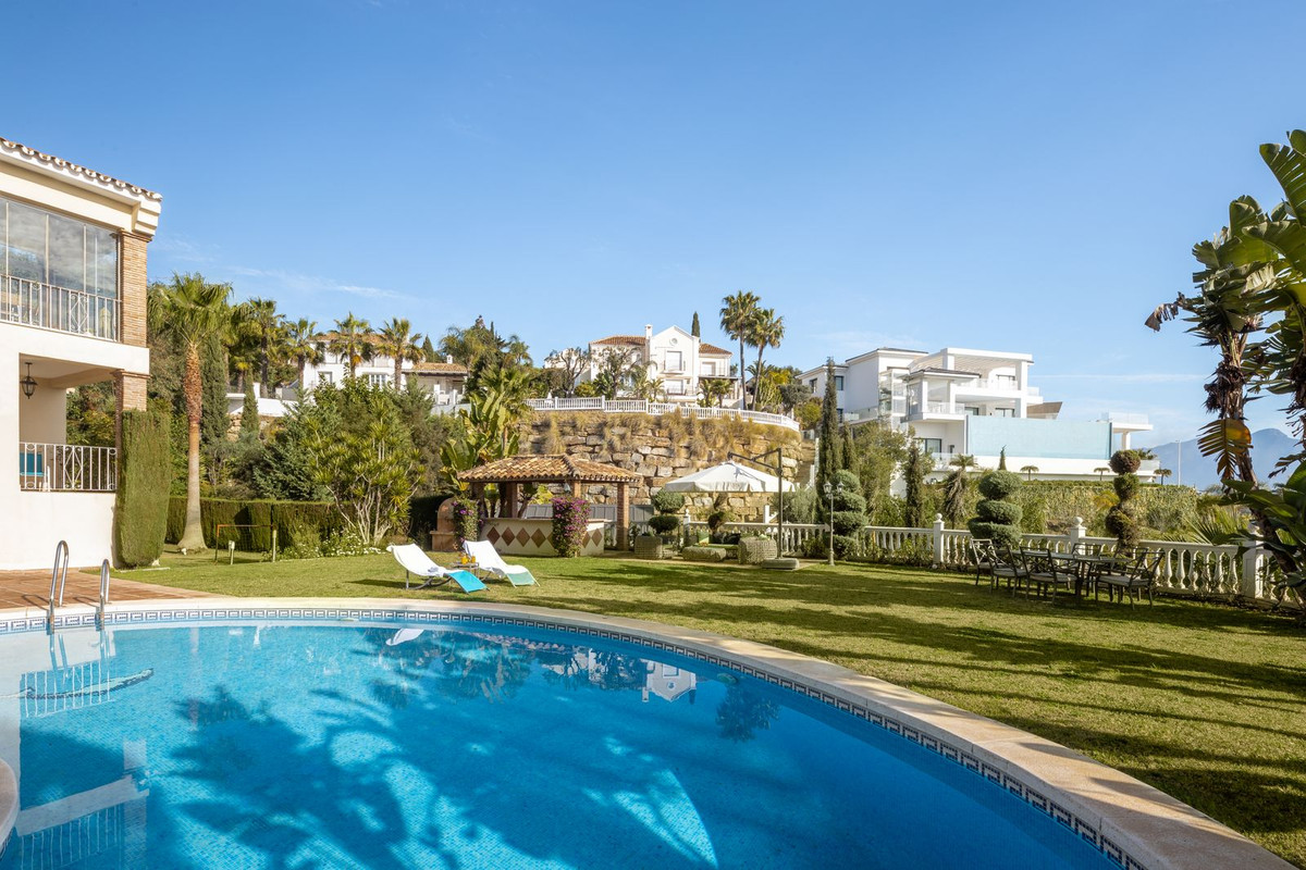 Te koop Vrijstaande Villa Costa Del Sol El Paraiso € 1.950.000,-