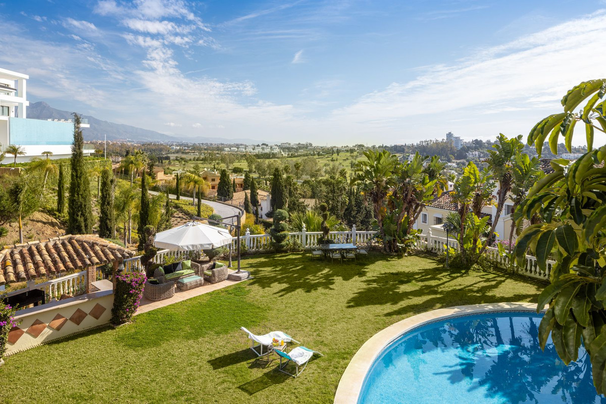 Te koop Vrijstaande Villa Costa Del Sol El Paraiso € 1.950.000,-